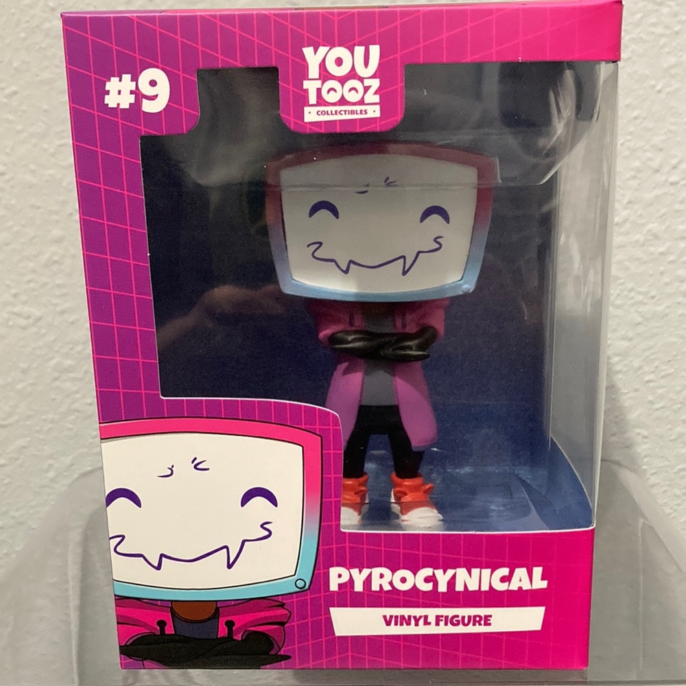 You Tooz Pyrocynical Figure